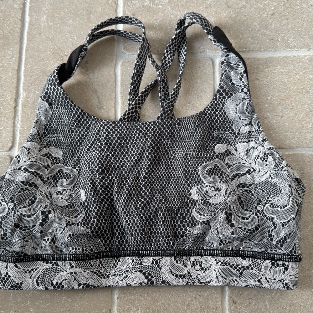 Lululemon bra